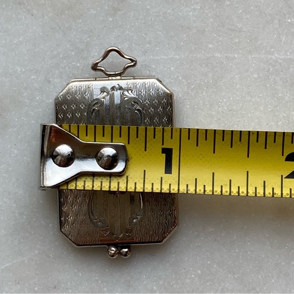 Antique Victorian Sterling Silver Locket - Picture 6 of 8